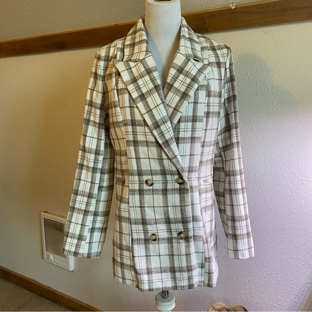 NWOT SHEIN cream/tan plaid dress coat